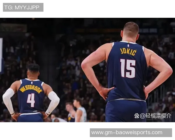 特纳三分球表现惊艳队友鼓励他勇敢投篮展现新风采