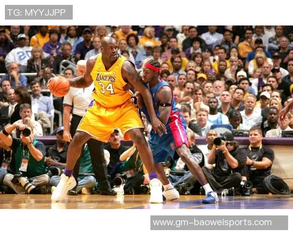 弗拉格分享篮球战术经验轻松应对NBA与大学术语混淆