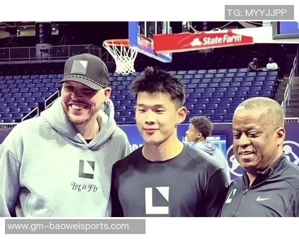 林葳在俄勒冈大学积极训练与队友们共同参与团建活动展现团队精神 林葳在俄勒冈大学积极训练与队友们共同参与团建活动展现团队精神