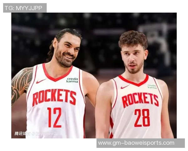 火箭队训练氛围愉快亚当斯谢泼德申京欢声笑语共度时光