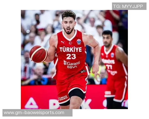 申京直言球队运转不畅需加强拼抢进攻篮板提升竞争力